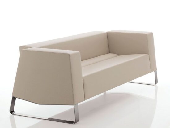 sofa para lobby beige patas cromo industriales